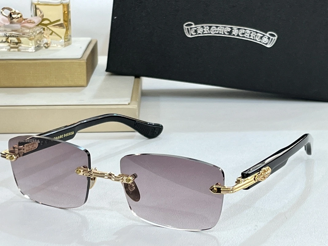 Chrome Hearts AAA Quality Sunglasses UrbanStyle 137