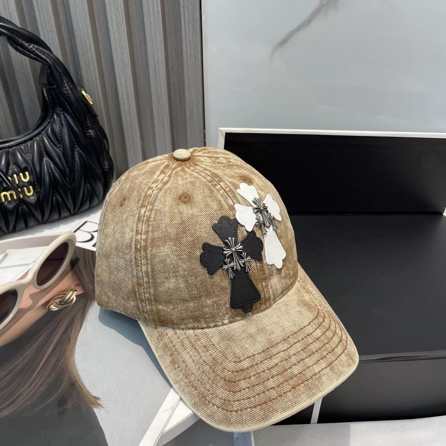 Chrome Hearts Caps Bold 2218
