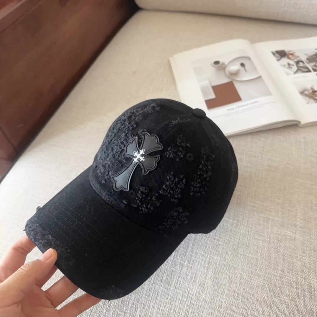 Chrome Hearts Caps Bold 3823