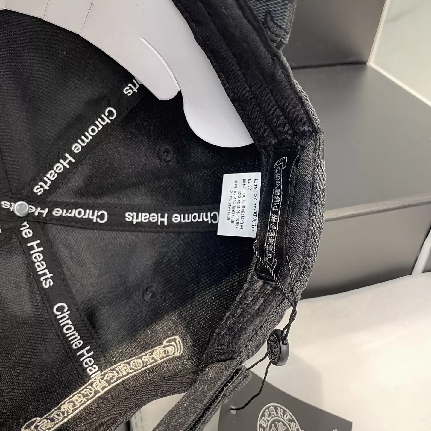 Chrome Hearts Caps Bold 5116