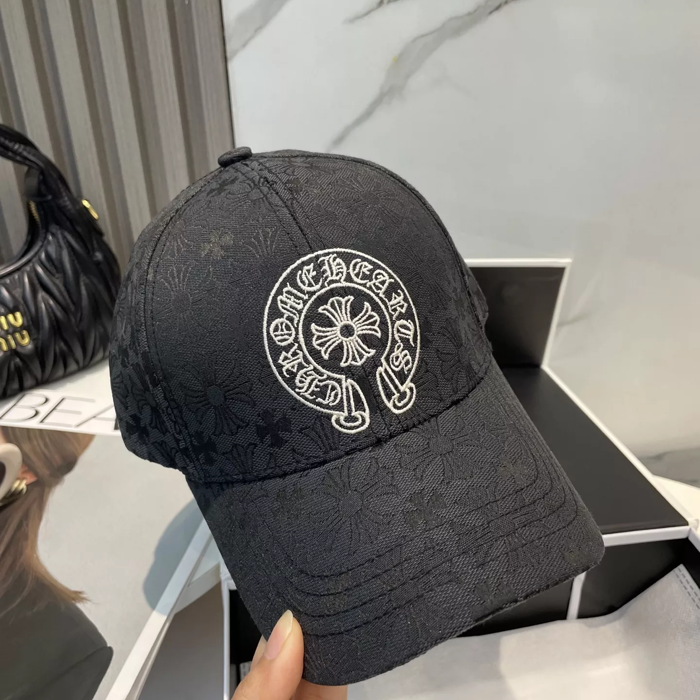 Chrome Hearts Caps Bold 5116