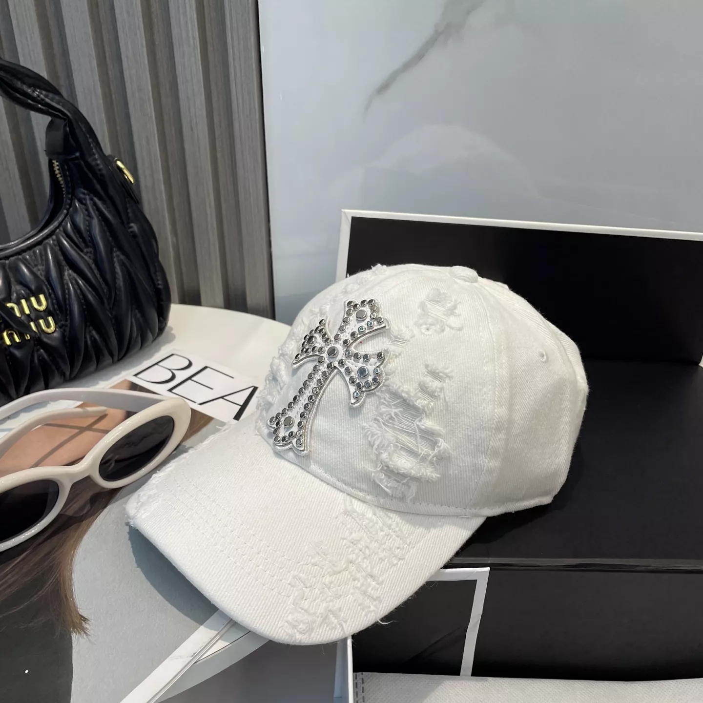 Chrome Hearts Caps Fashionable 6136