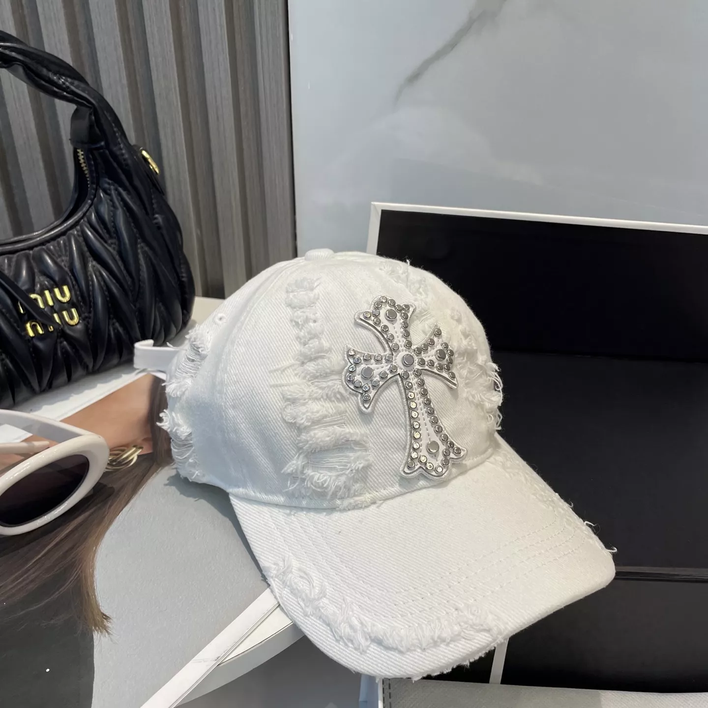 Chrome Hearts Caps Fashionable 6136