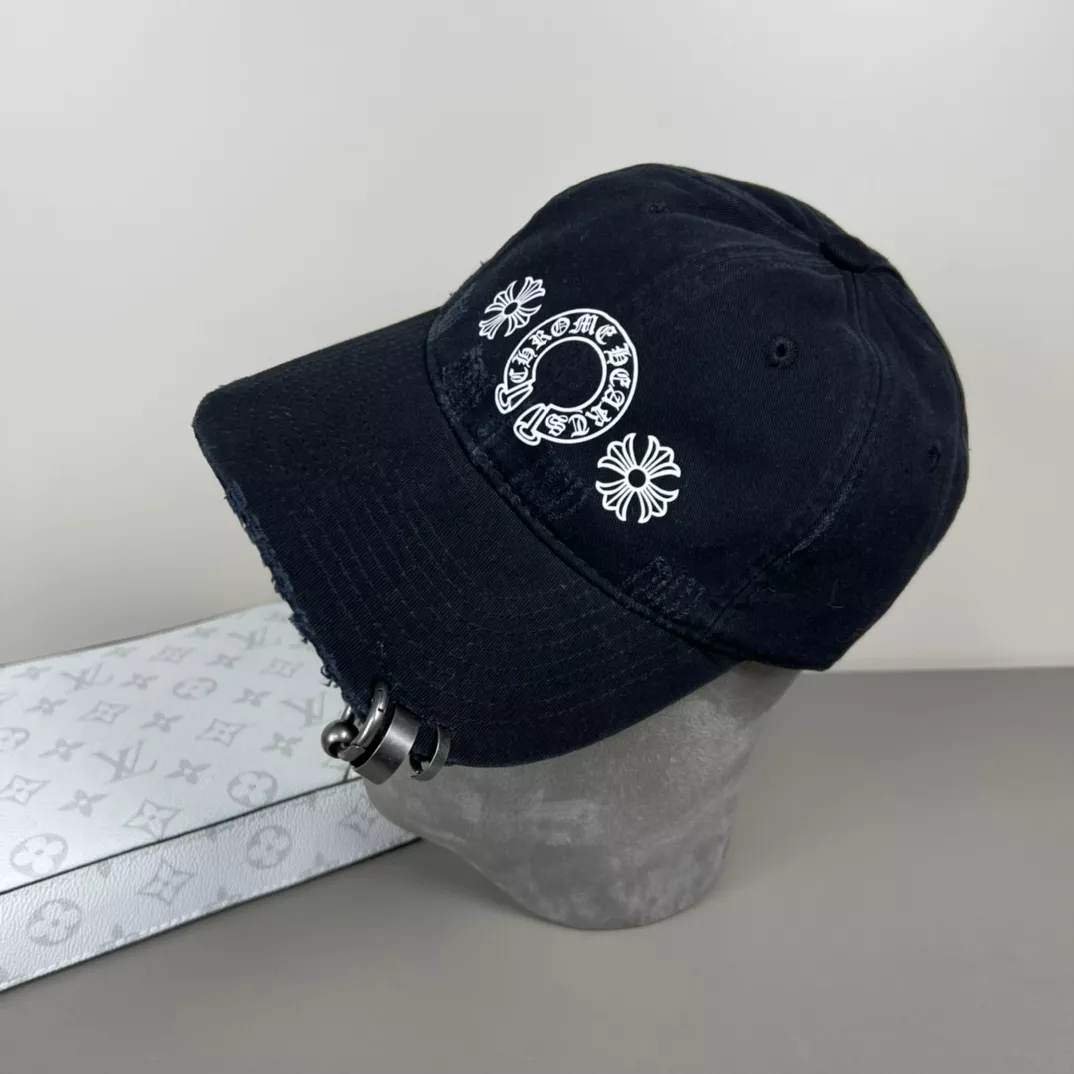 Chrome Hearts Caps Fashionable 8584