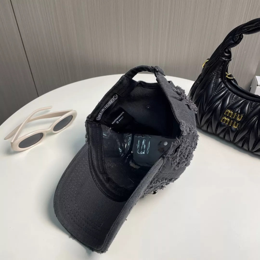 Chrome Hearts Caps Sophisticated 8050