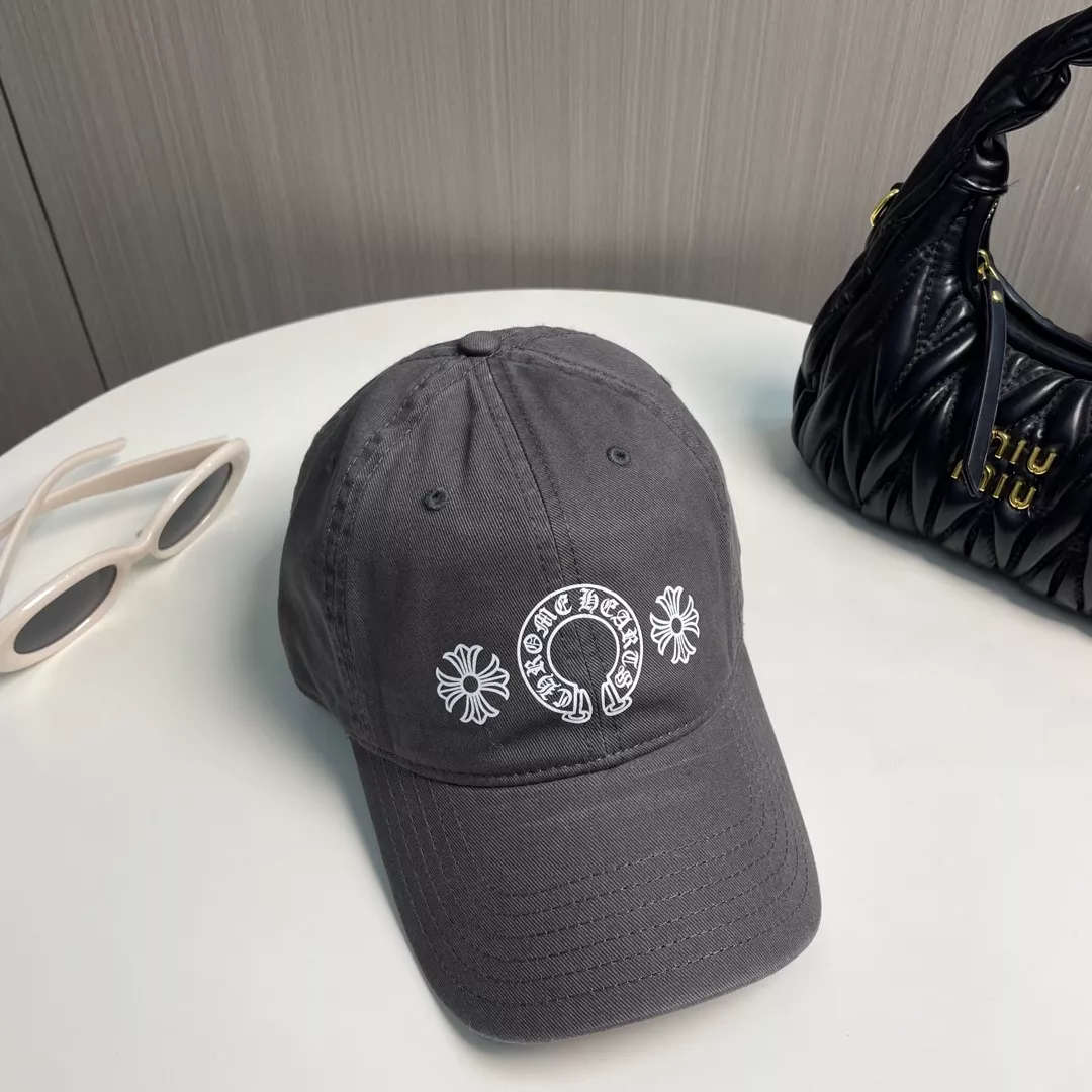 Chrome Hearts Caps Versatile 900