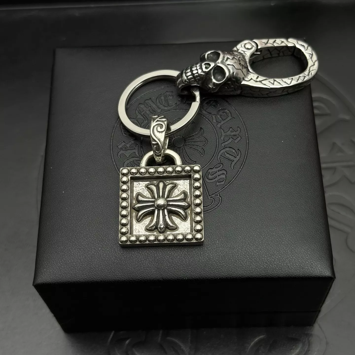 Chrome Hearts Key Holder And Bag Buckle Sleek 4436