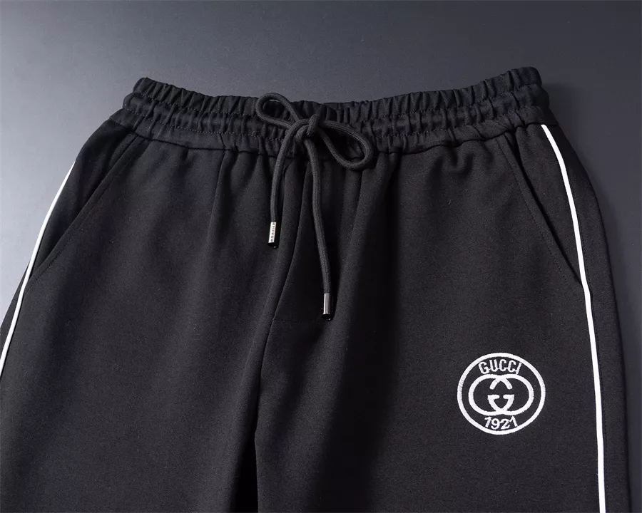 Classic 1249 Gucci Tracksuits Long Sleeved For Men