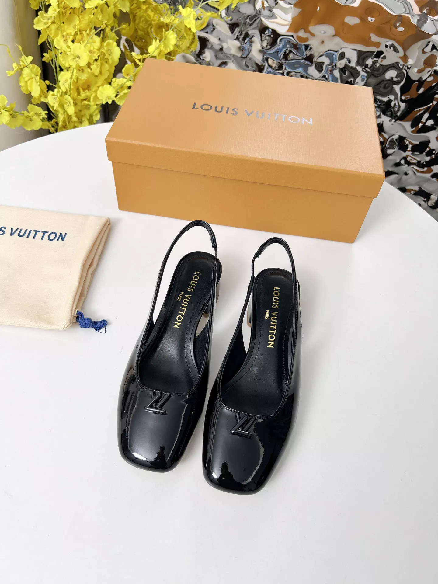 Classic 1326 Louis Vuitton Sandal For Women