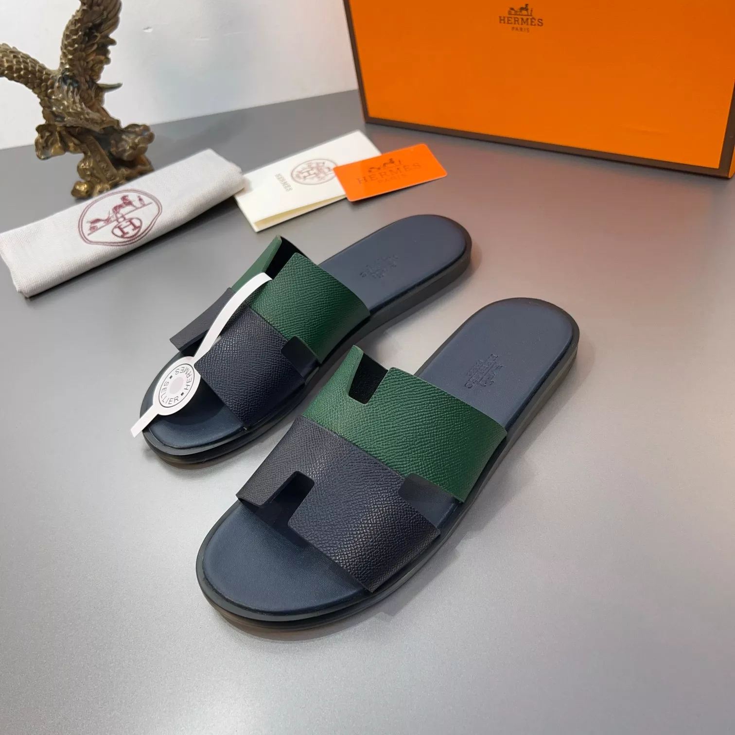 Classic 136 Hermes Slippers For Men