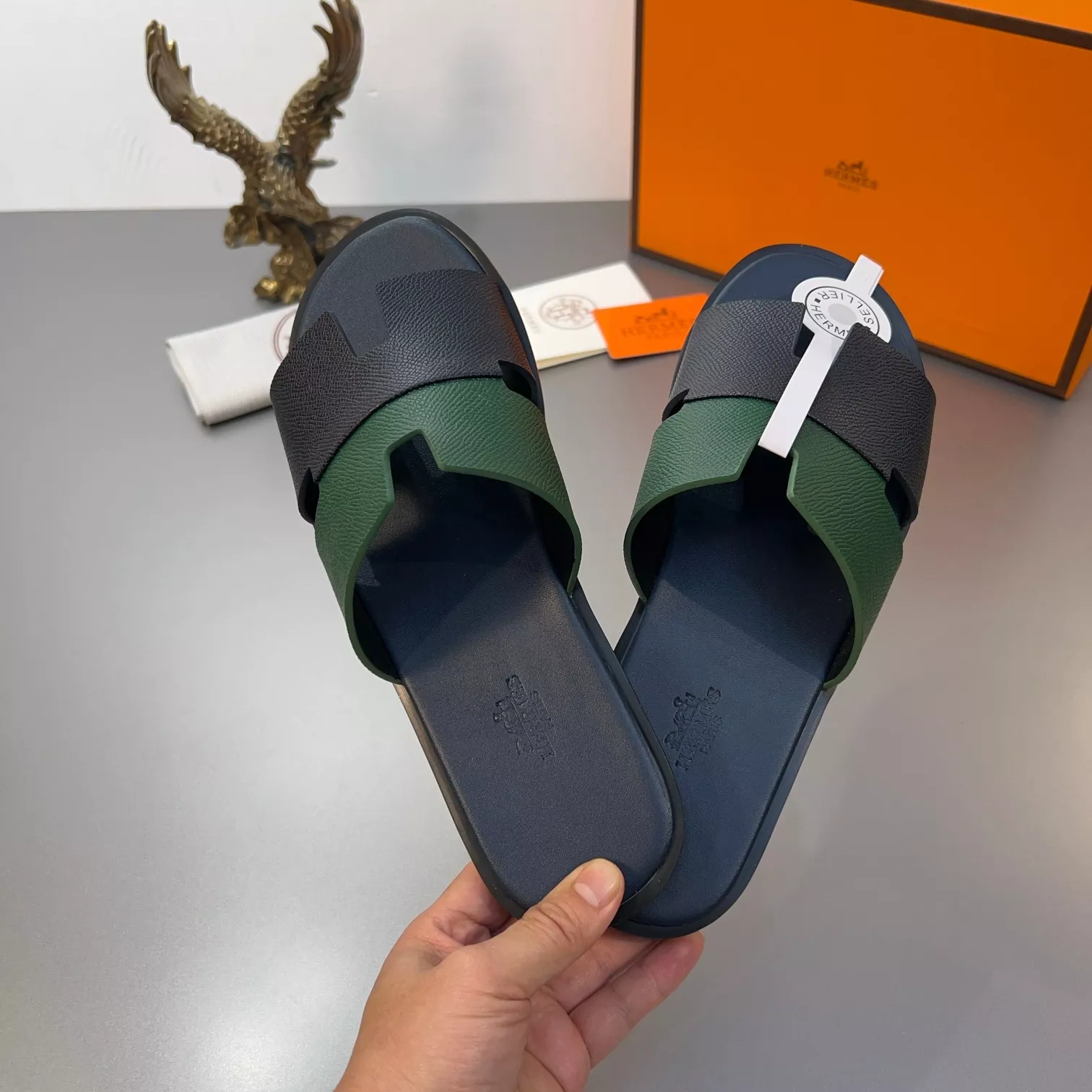 Classic 136 Hermes Slippers For Men