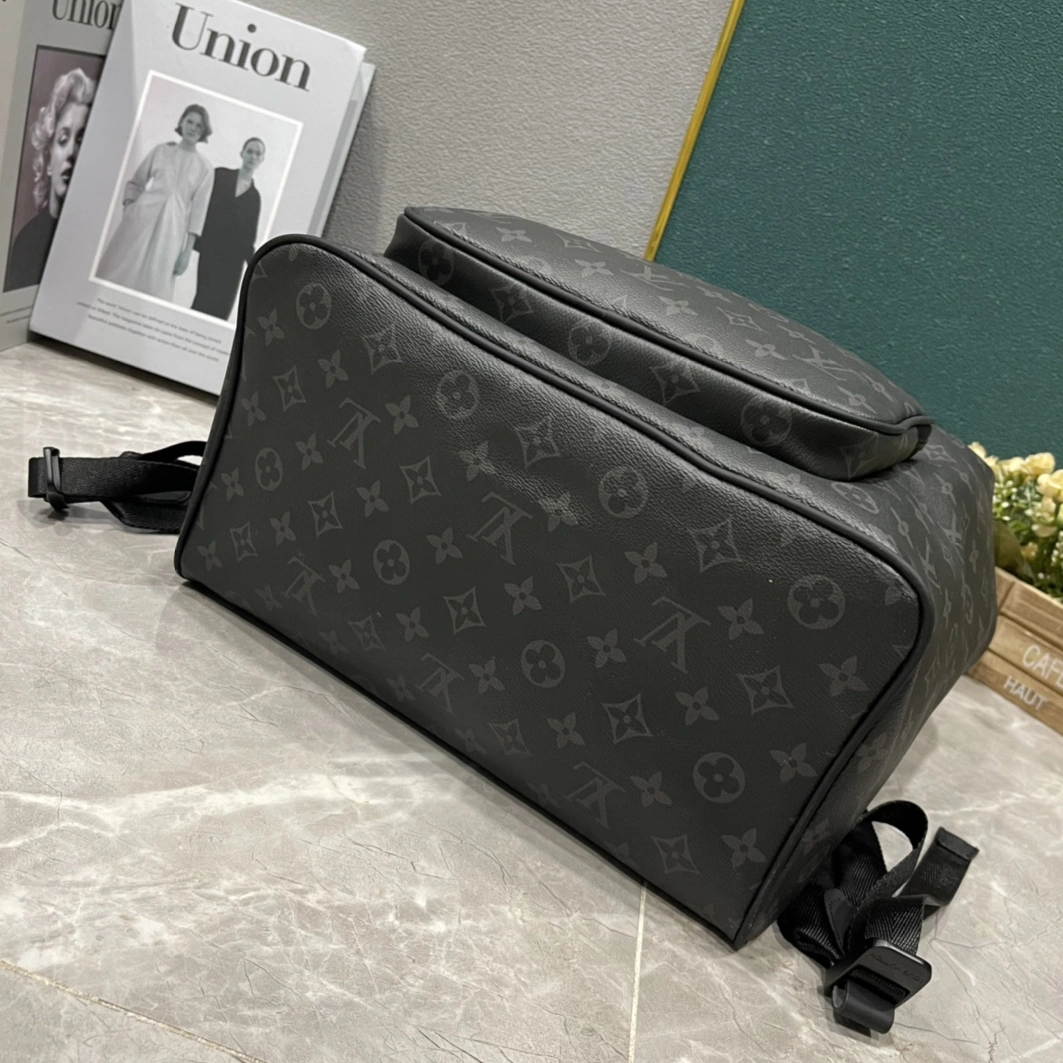 Classic 140 Louis Vuitton AAA Quality Backpacks For Unisex