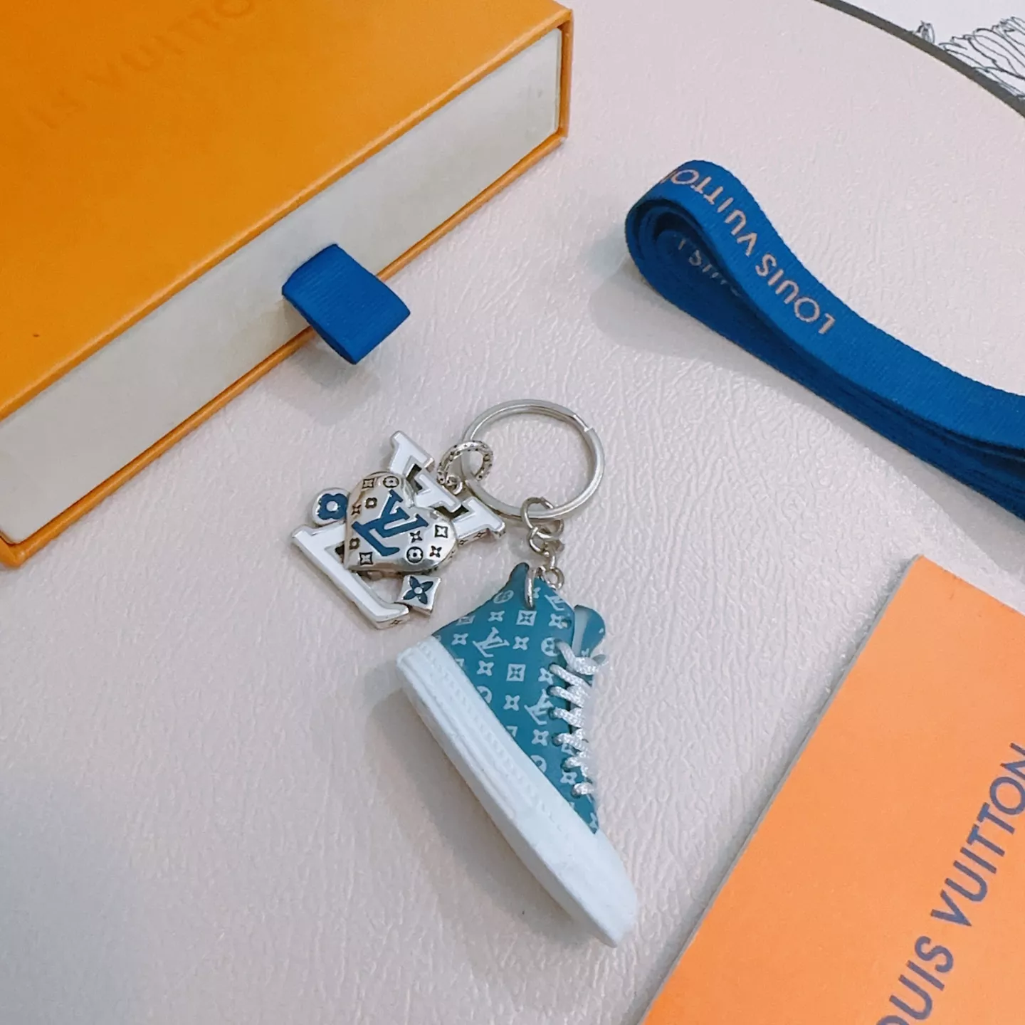 Classic 1496 Louis Vuitton LV Key Holder And Bag Buckle