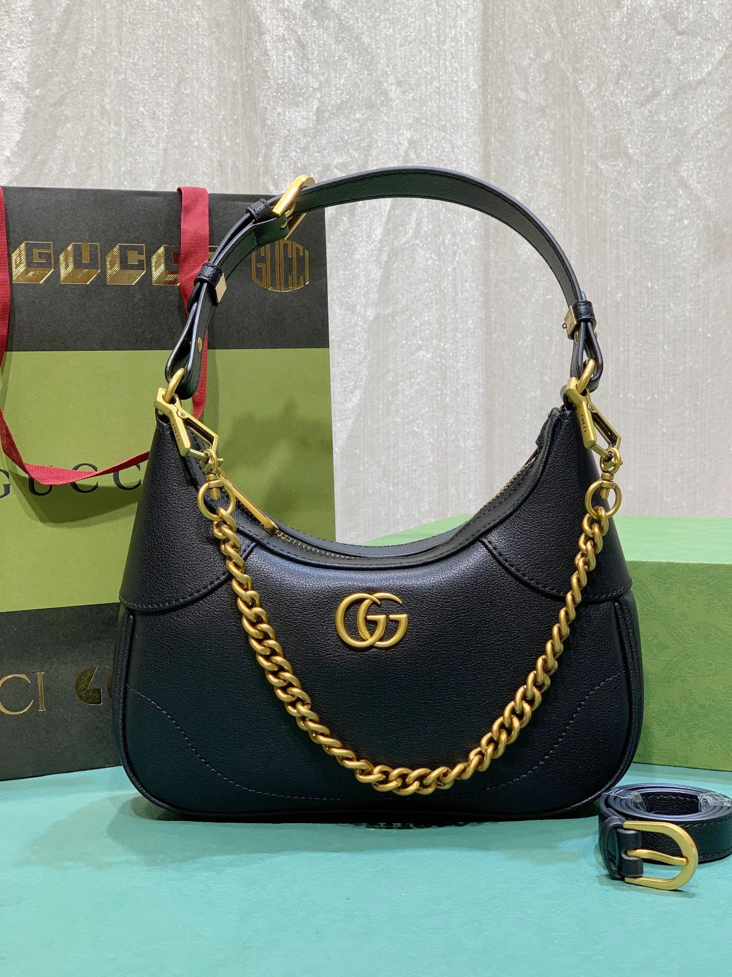 Classic 1558 Gucci AAA Quality Shoulder Bags For Women
