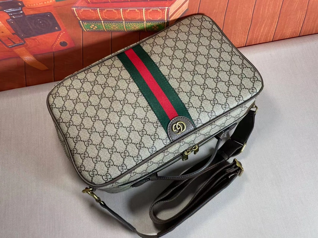 Classic 161 Gucci Travel Bags For Unisex