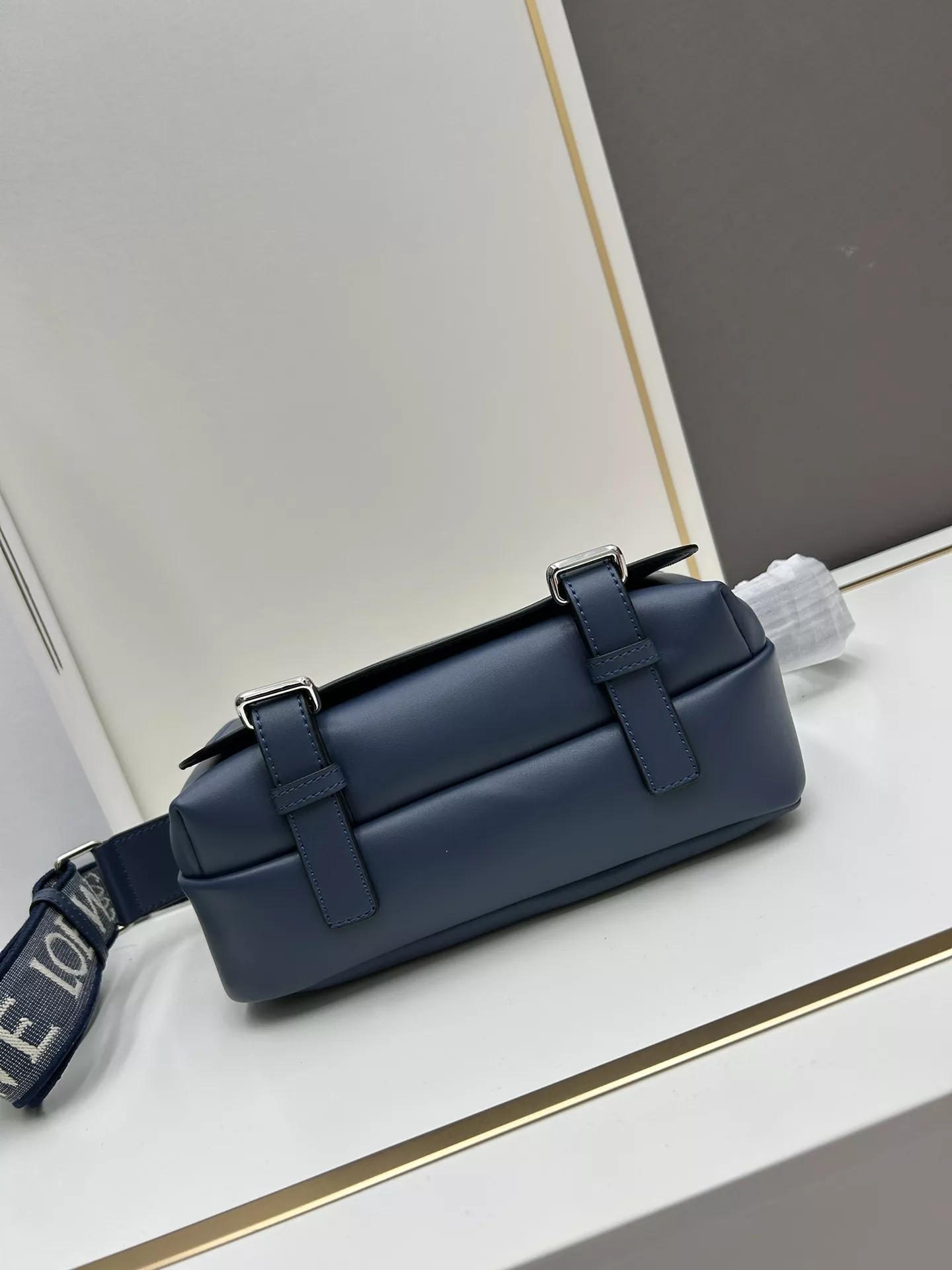 Classic 1617 LOEWE AAA Quality Messenger Bags For Unisex