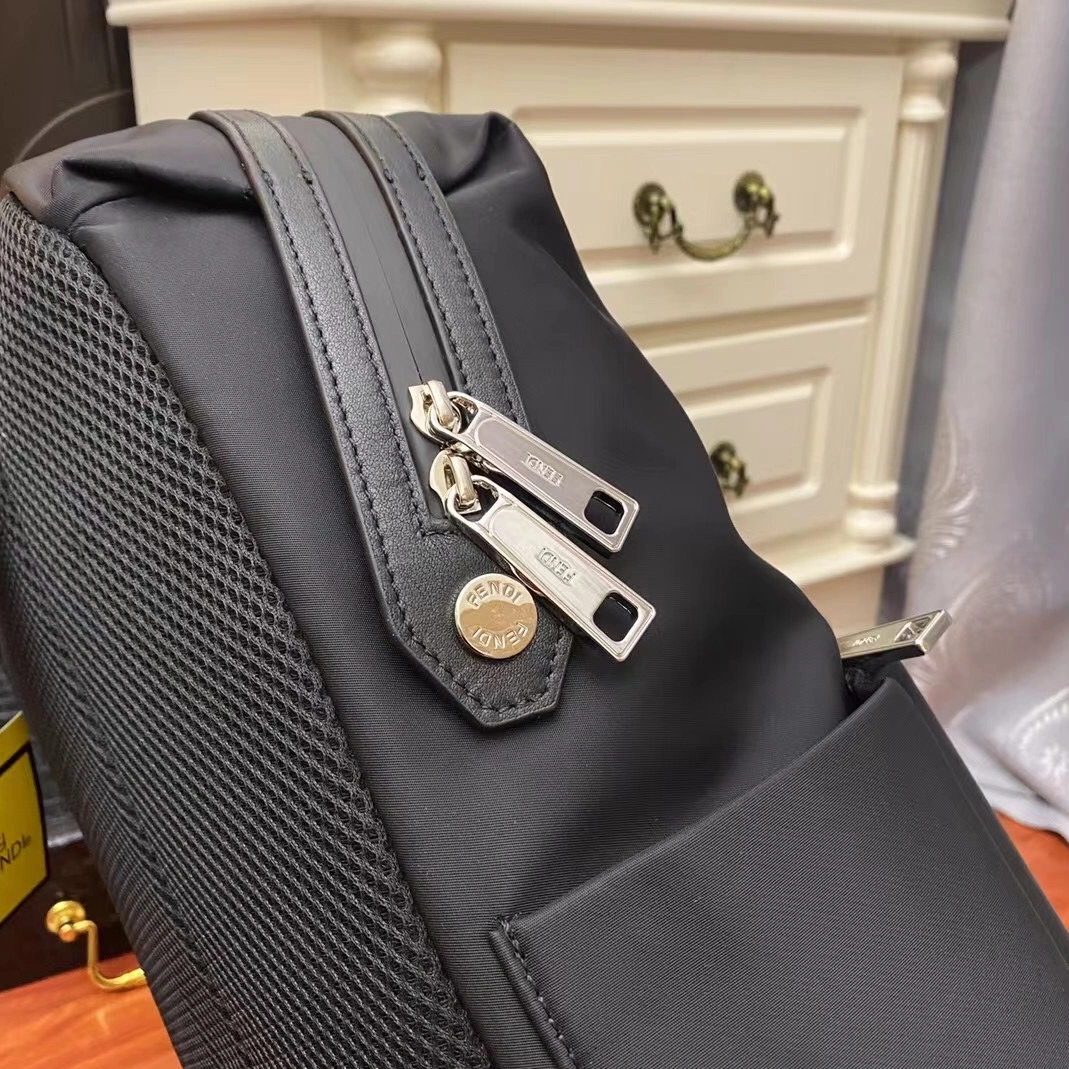 Classic 1695 Fendi AAA Man Backpacks