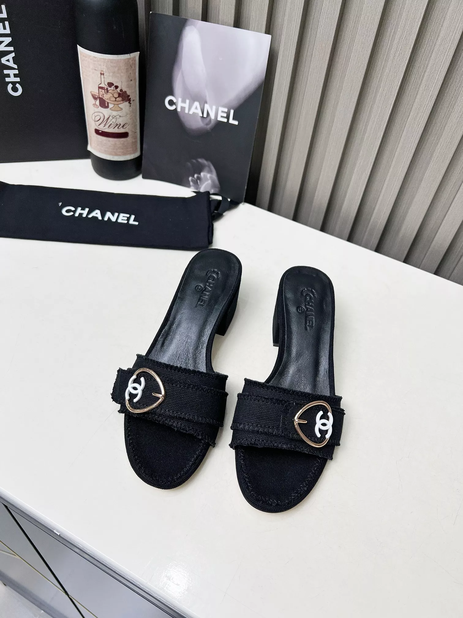 Classic 1742 Chanel Slippers For Women