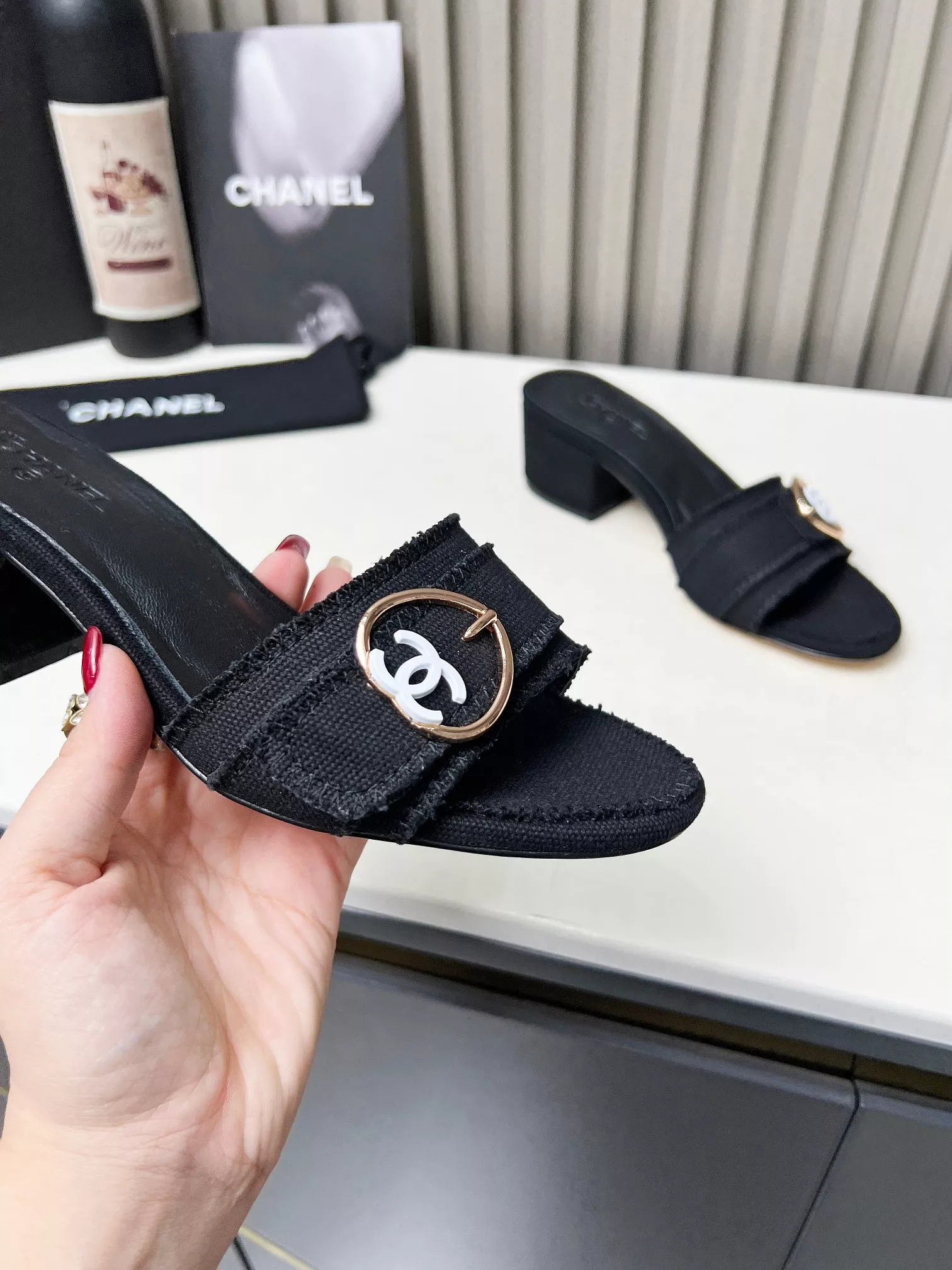 Classic 1742 Chanel Slippers For Women