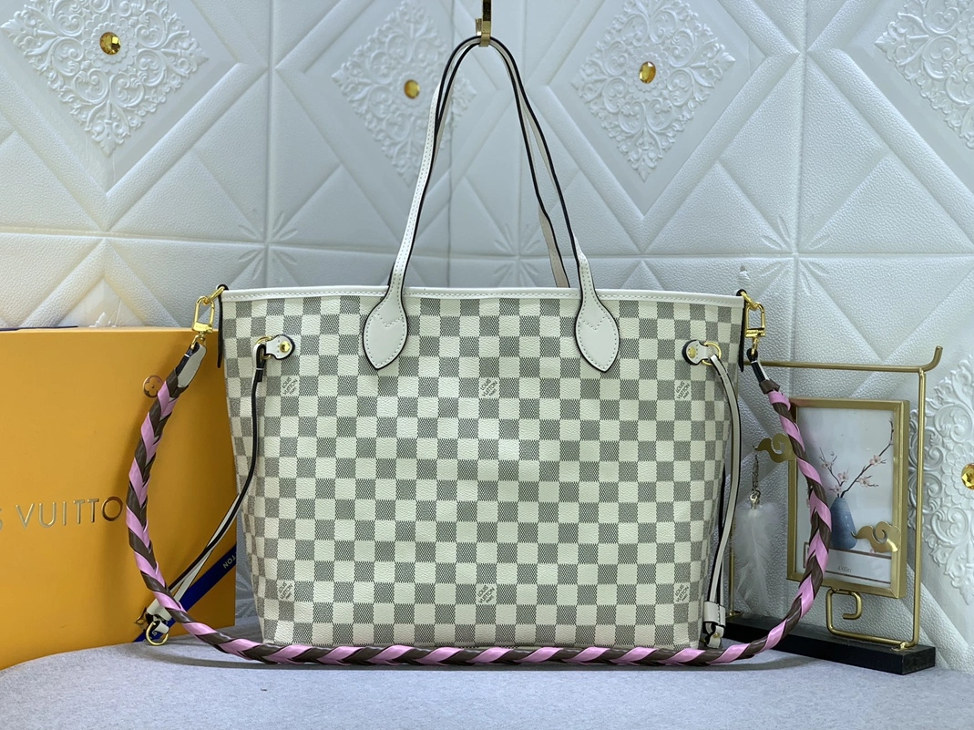 Classic 1765 Louis Vuitton AAA Quality Shoulder Bags For Women