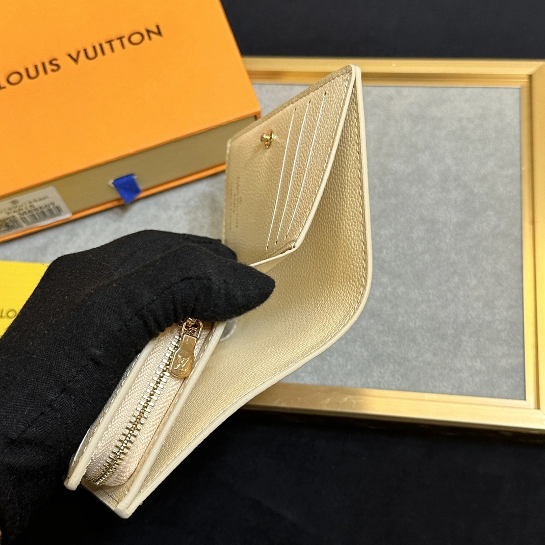 Classic 1768 Louis Vuitton LV Card Case For Women