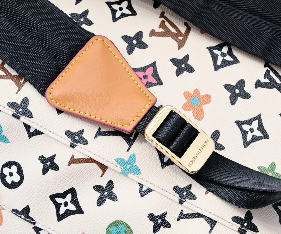 Classic 1981 Louis Vuitton LV AAA Man Backpacks