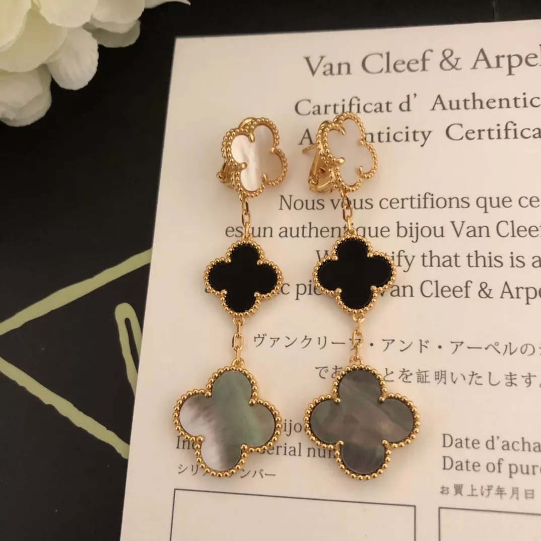Classic 2398 Van Cleef & Arpels Earrings For Women