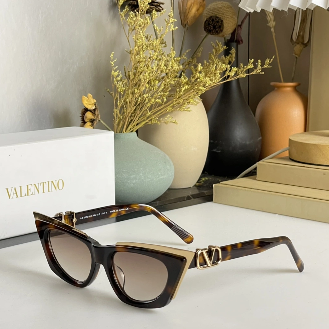 Classic 2429 Valentino AAA Quality Sunglasses
