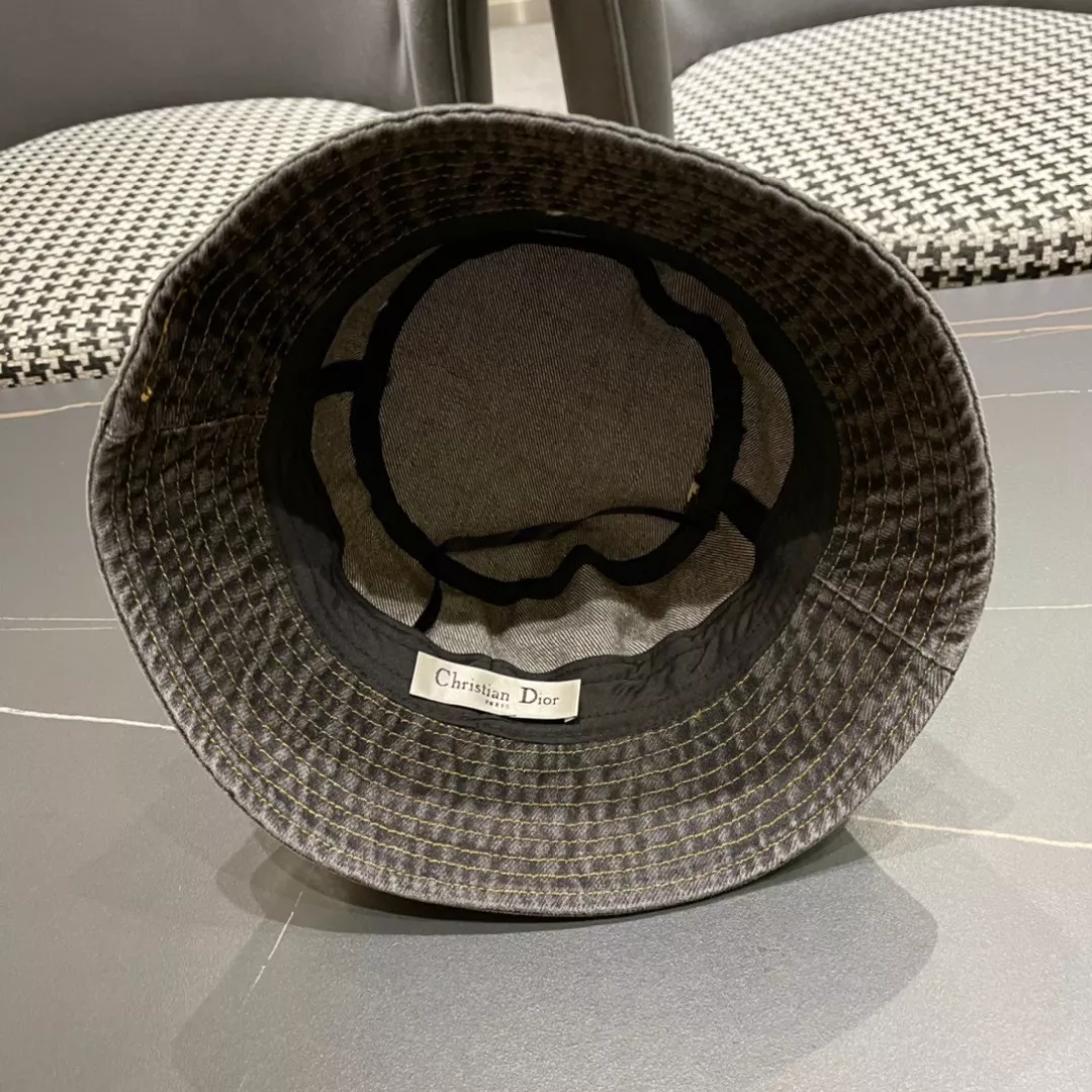 Classic 2507 Christian Dior Caps