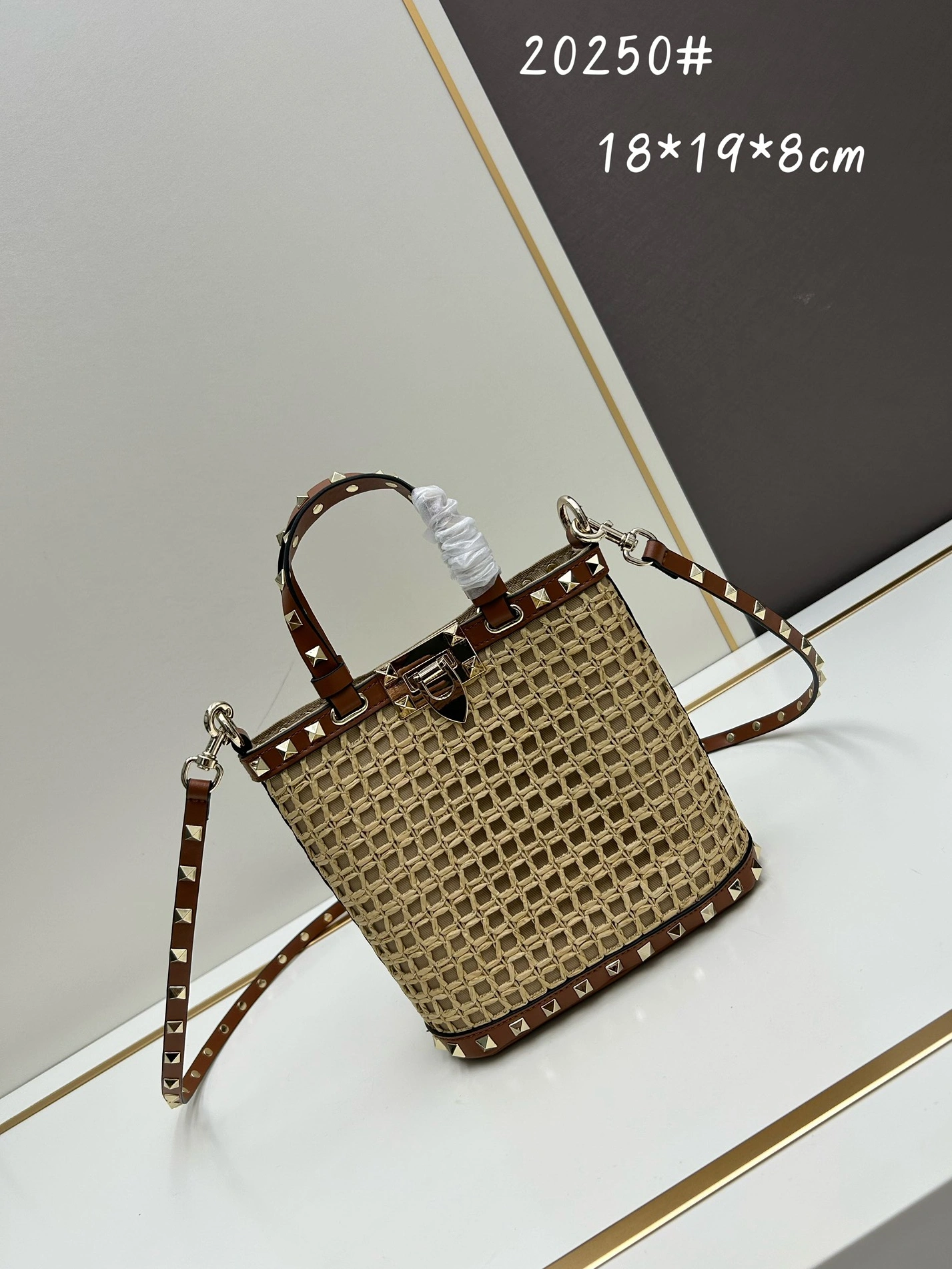 Classic 2614 Valentino AAA Quality Handbags For Women