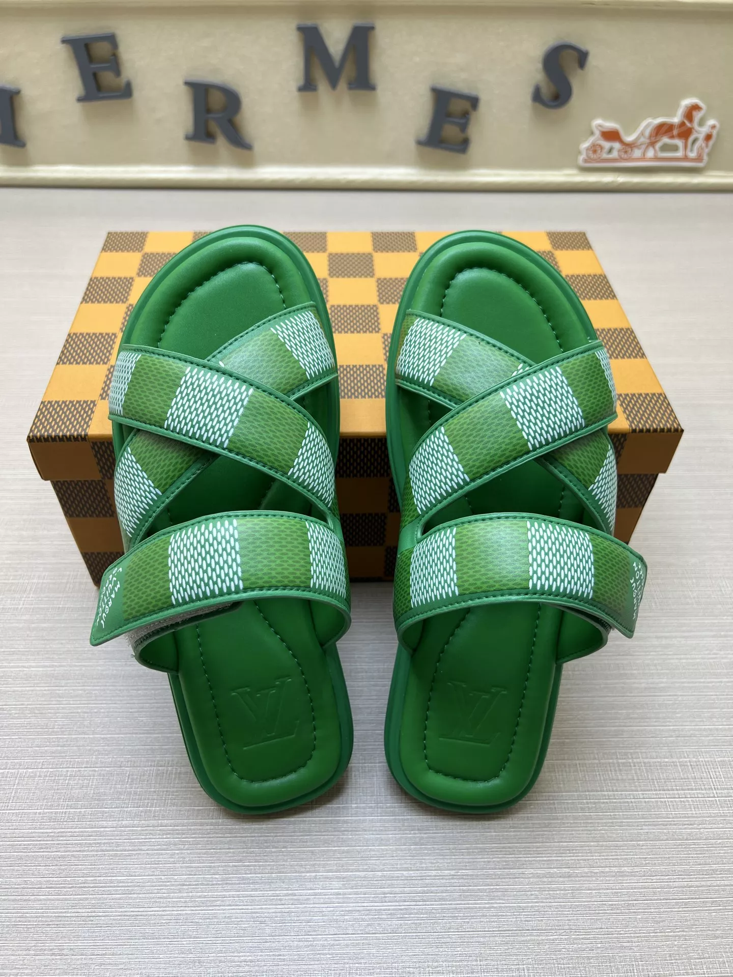 Classic 2745 Louis Vuitton Slippers For Men