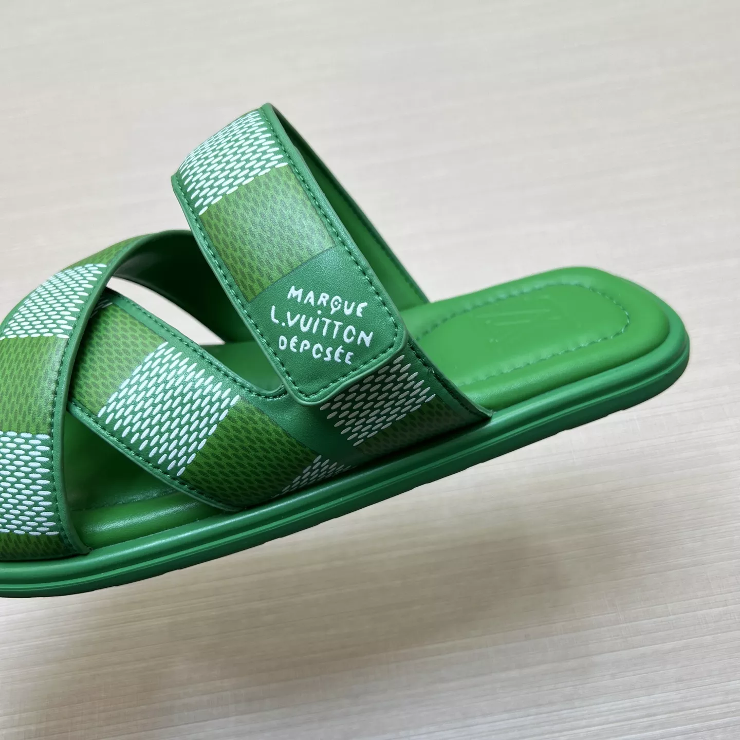 Classic 2745 Louis Vuitton Slippers For Men