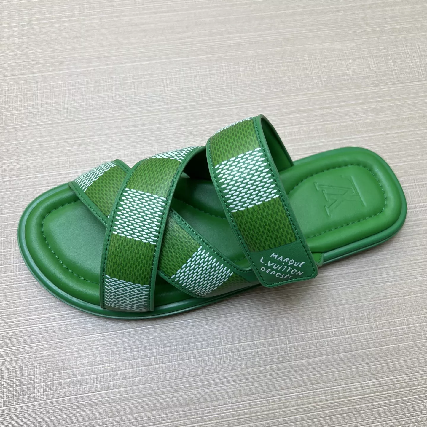 Classic 2745 Louis Vuitton Slippers For Men