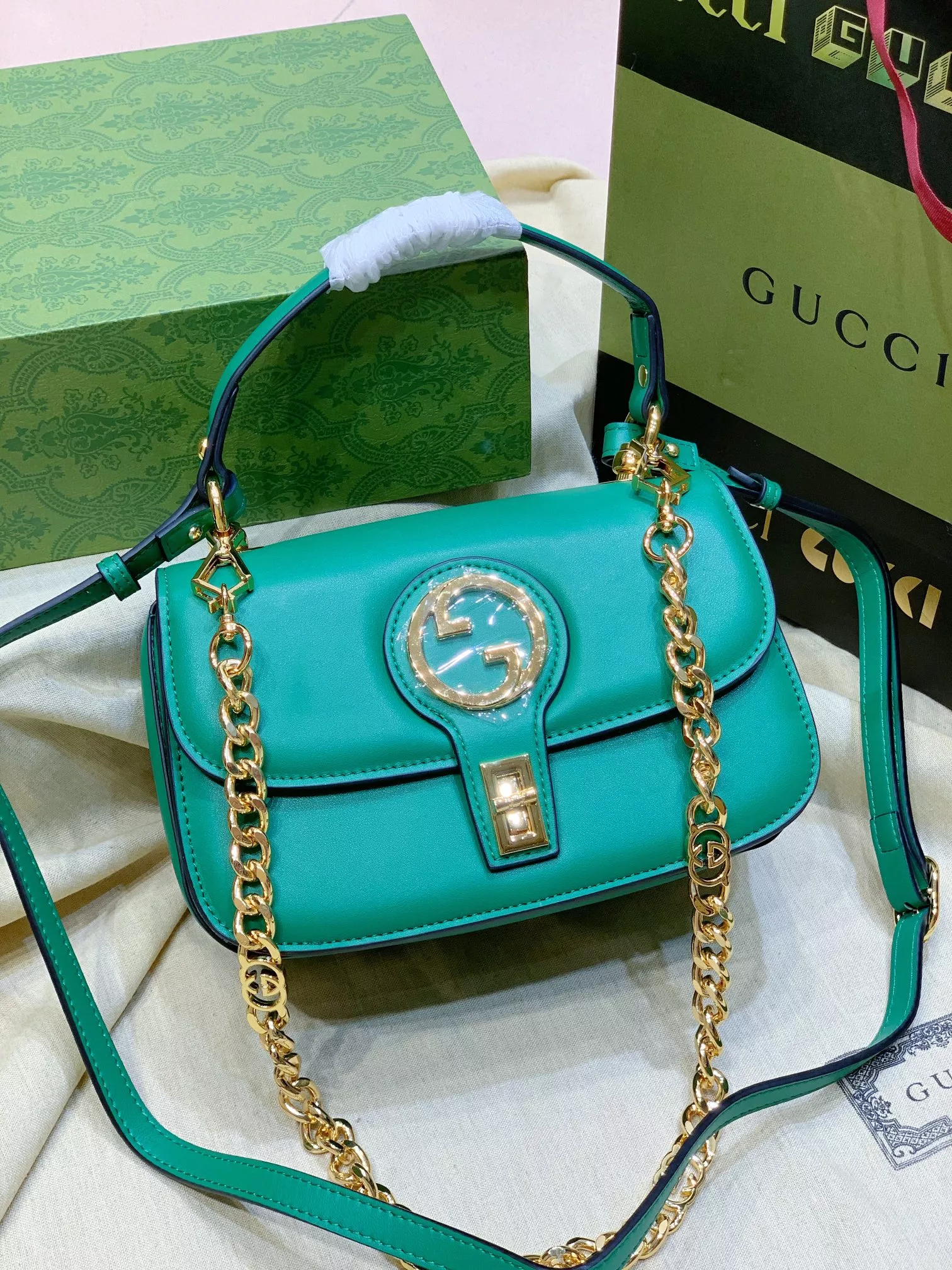 Classic 2808 Gucci AAA Quality Messenger Bags For Women