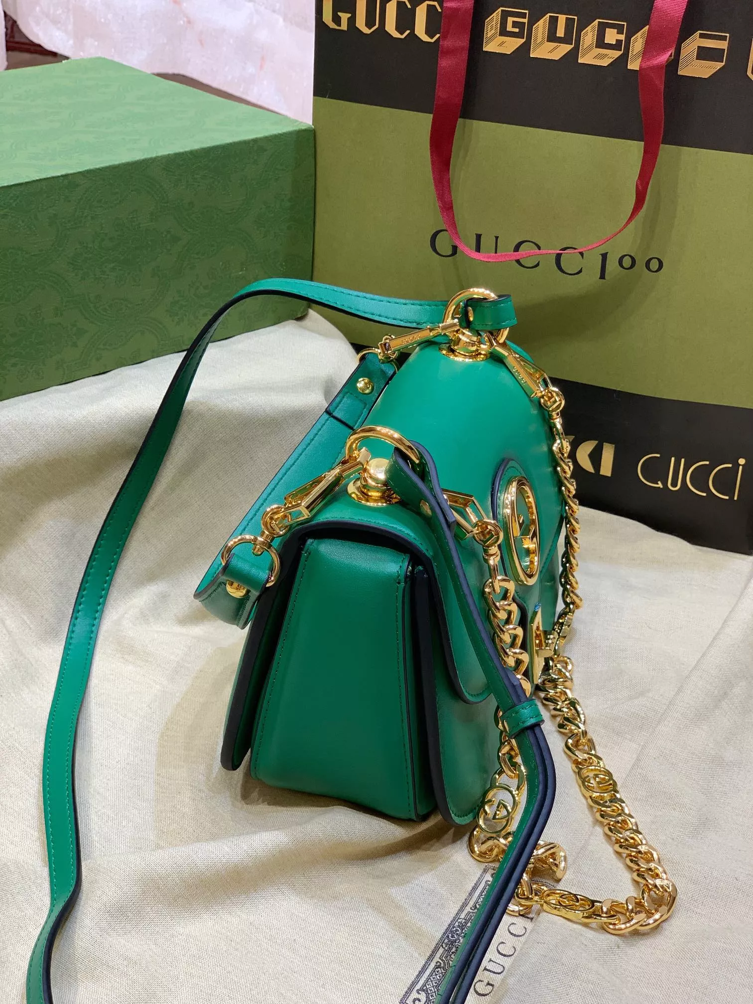 Classic 2808 Gucci AAA Quality Messenger Bags For Women