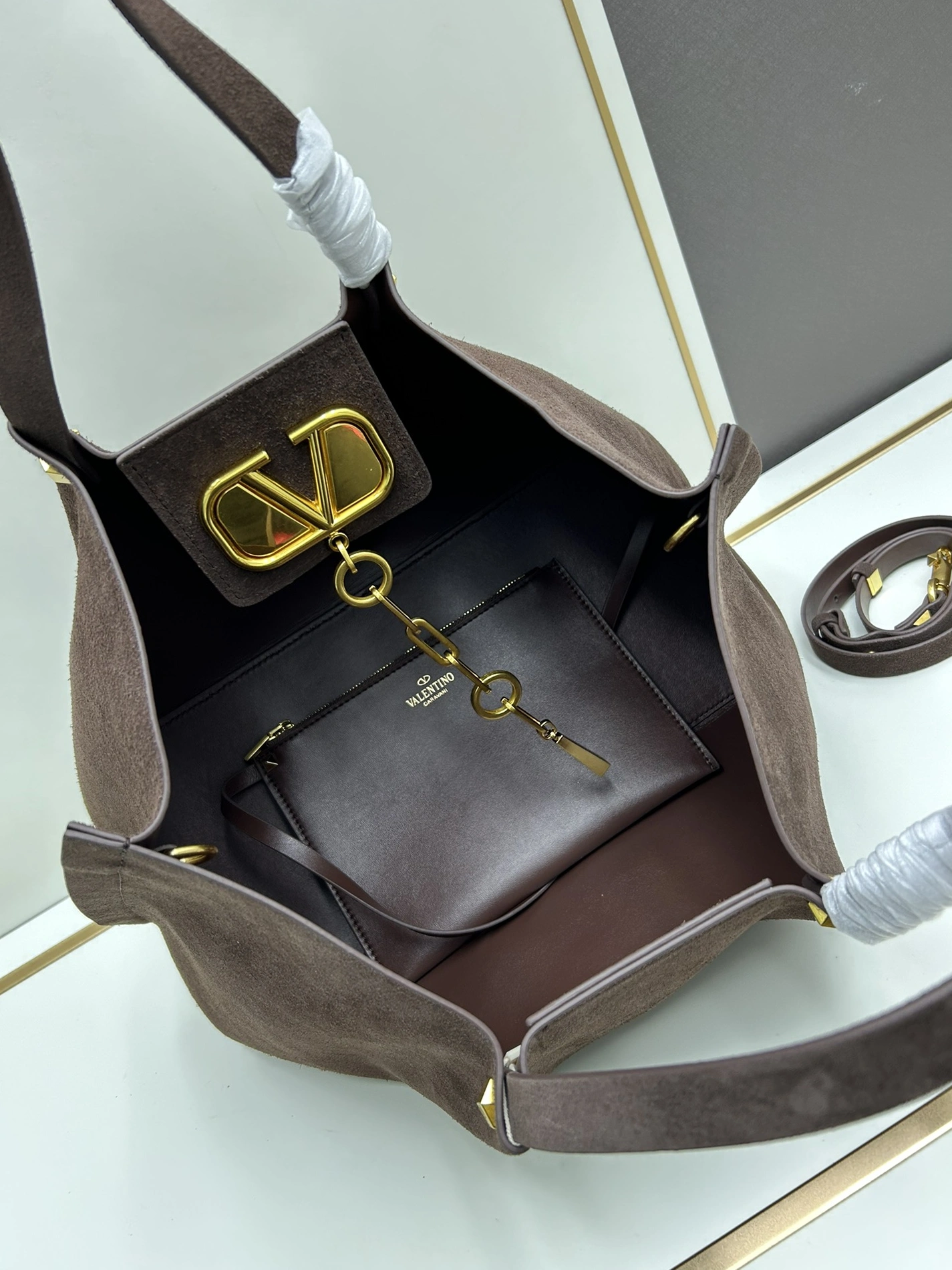Classic 303 Valentino AAA Quality Handbags For Women