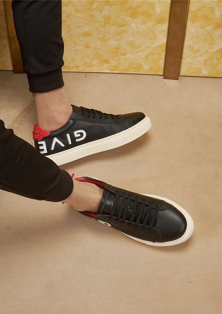 Classic 3166 Givenchy Casual Shoes For Men