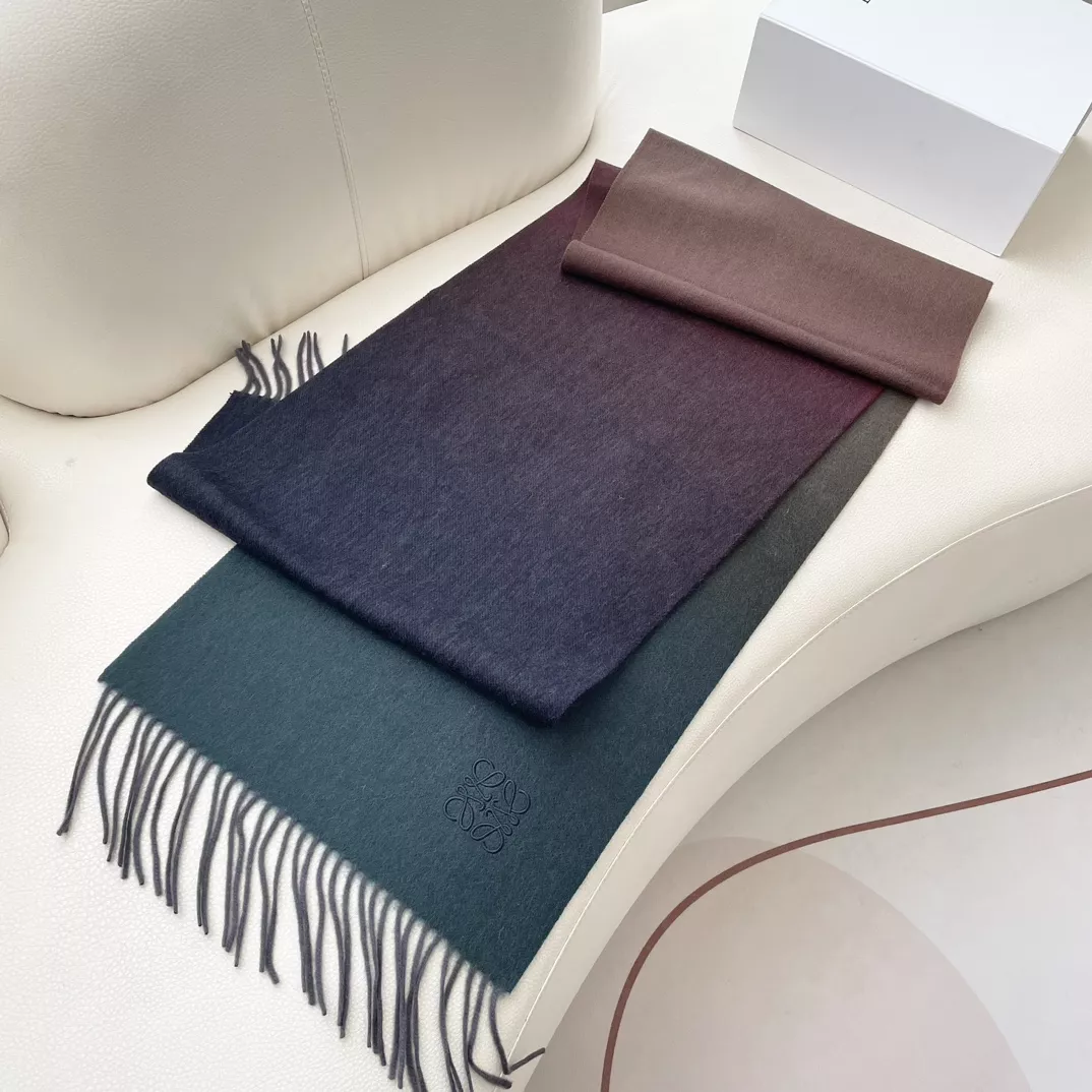 Classic 3465 LOEWE Scarf For Women