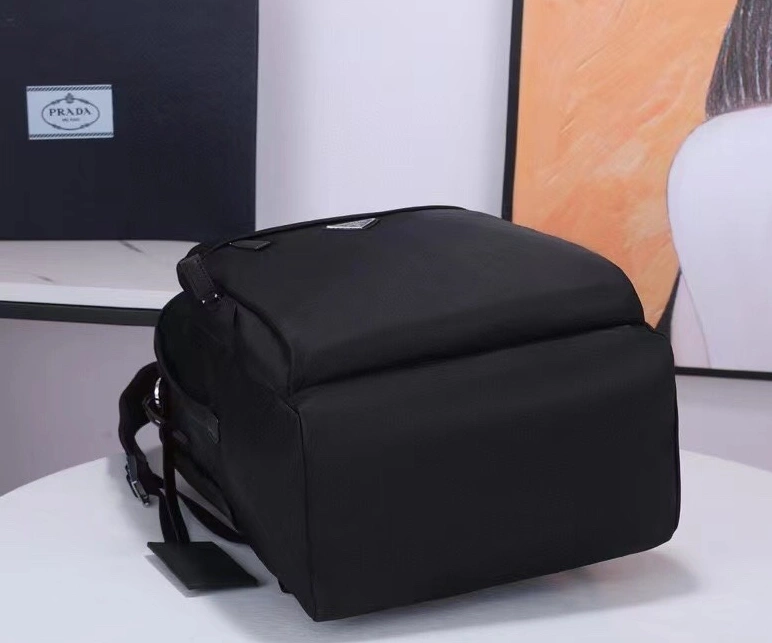 Classic 3734 Prada AAA Man Backpacks