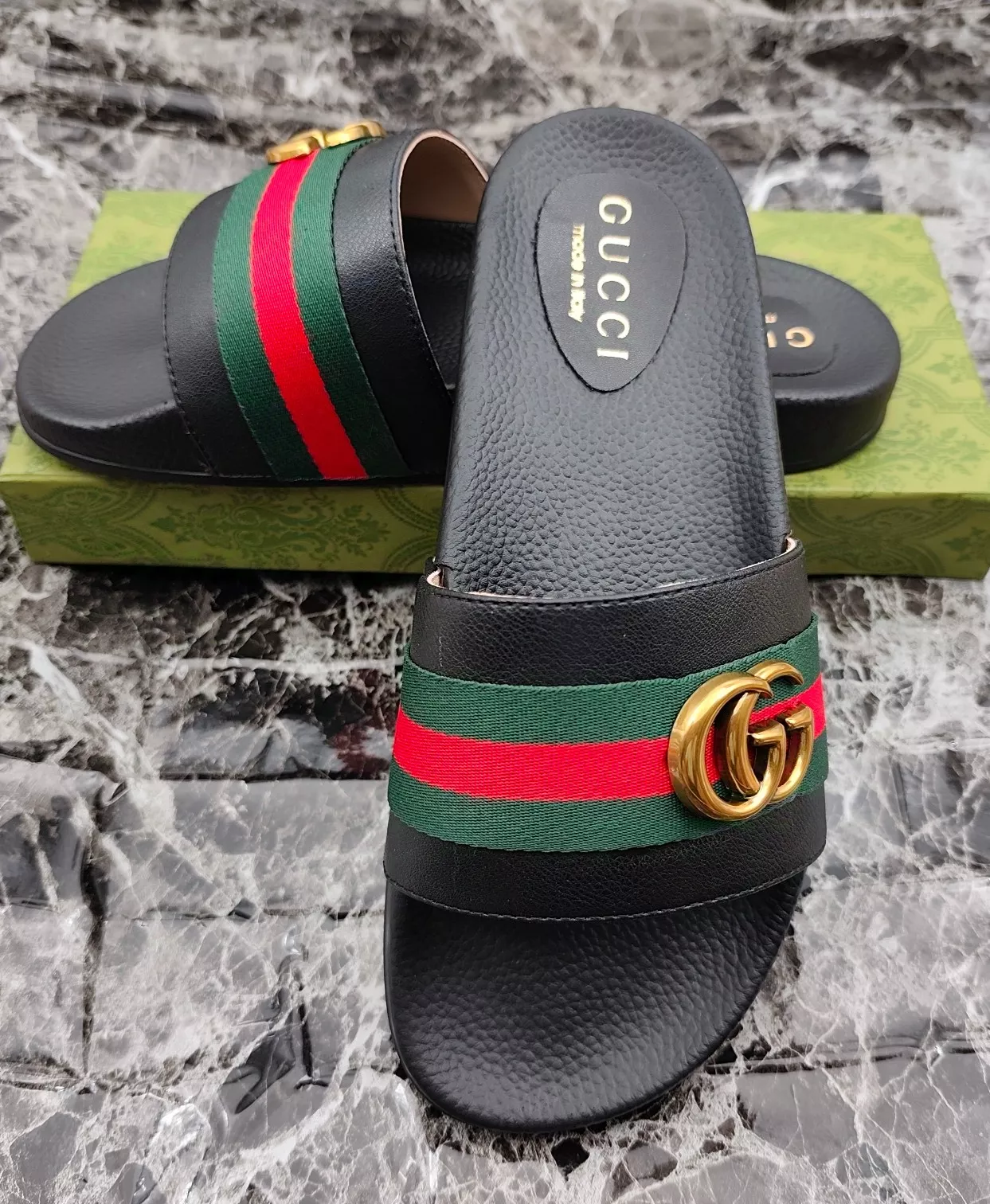 Classic 3964 Gucci Slippers For Men
