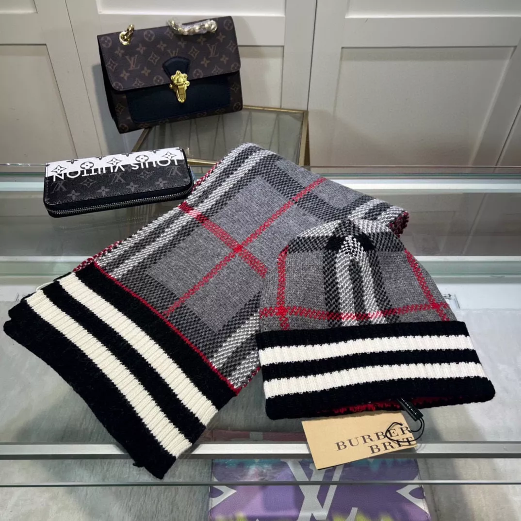 Classic 4148 Burberry Hat and Scarf Set
