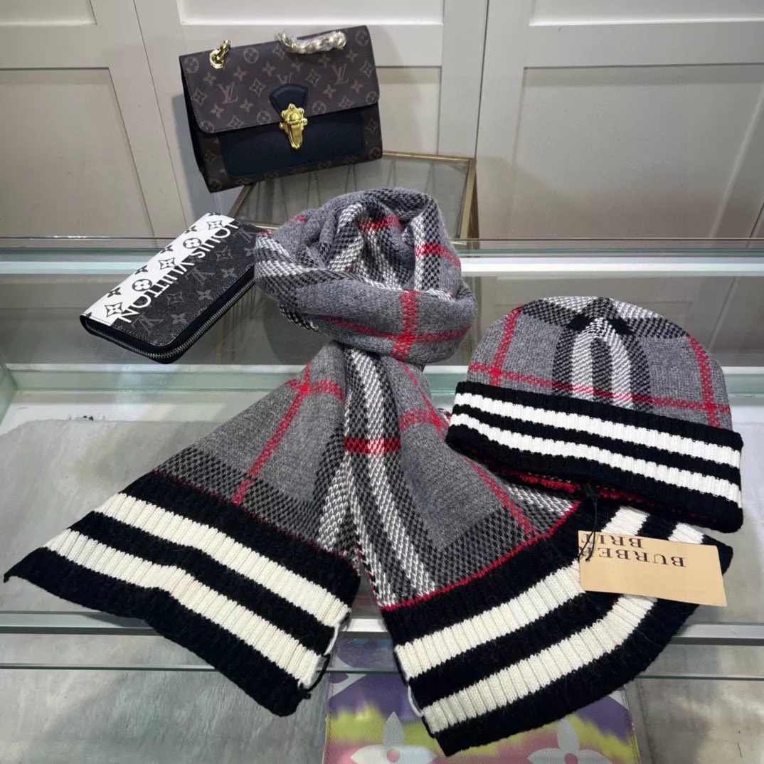 Classic 4148 Burberry Hat and Scarf Set