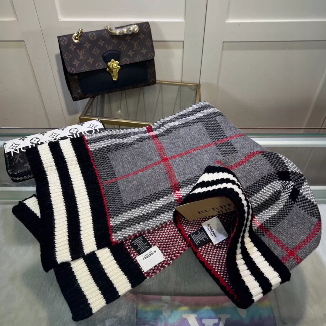 Classic 4148 Burberry Hat and Scarf Set