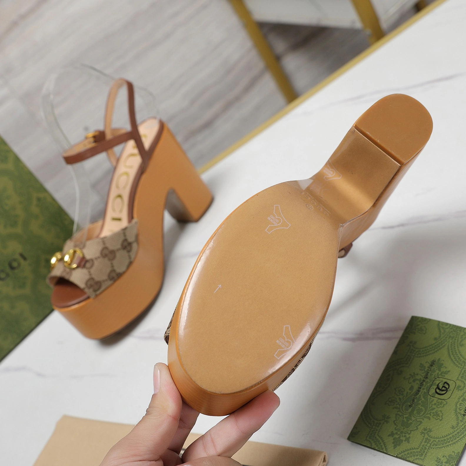 Classic 4240 Gucci Sandal For Women