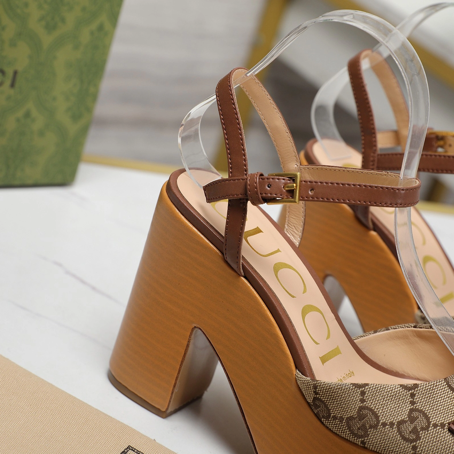 Classic 4240 Gucci Sandal For Women