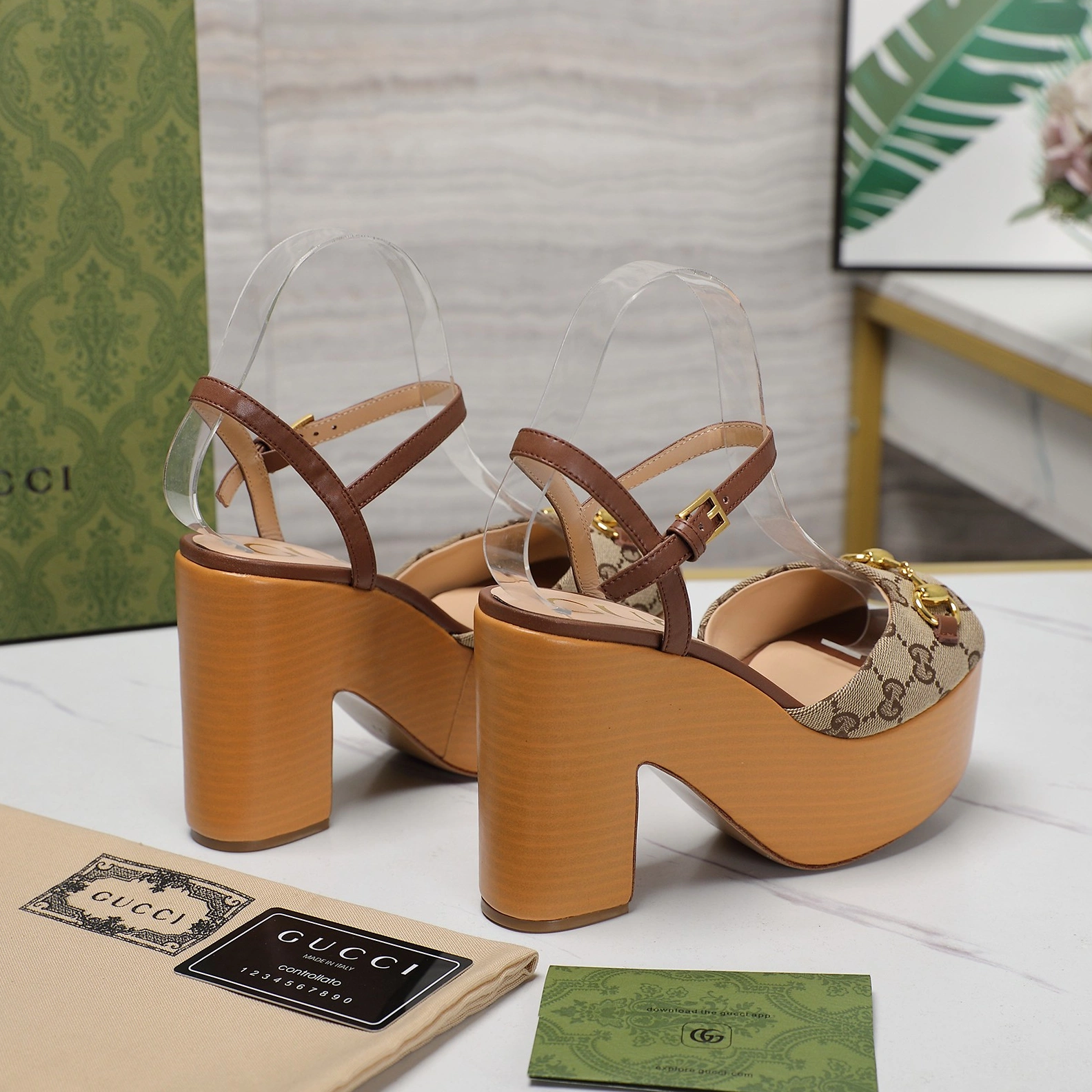 Classic 4240 Gucci Sandal For Women