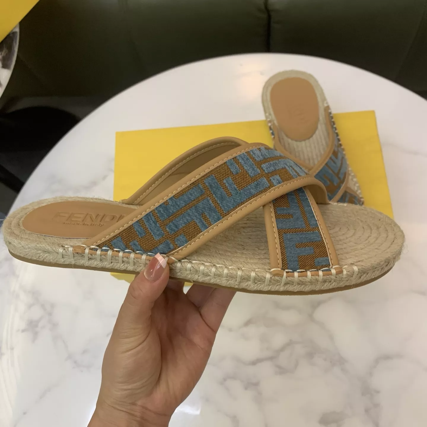 Classic 4291 Fendi Slippers For Men