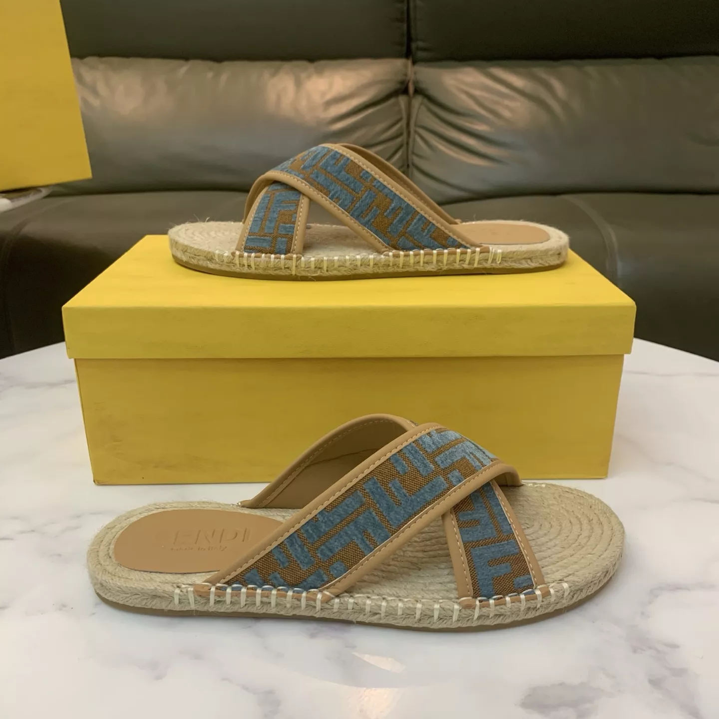 Classic 4291 Fendi Slippers For Men