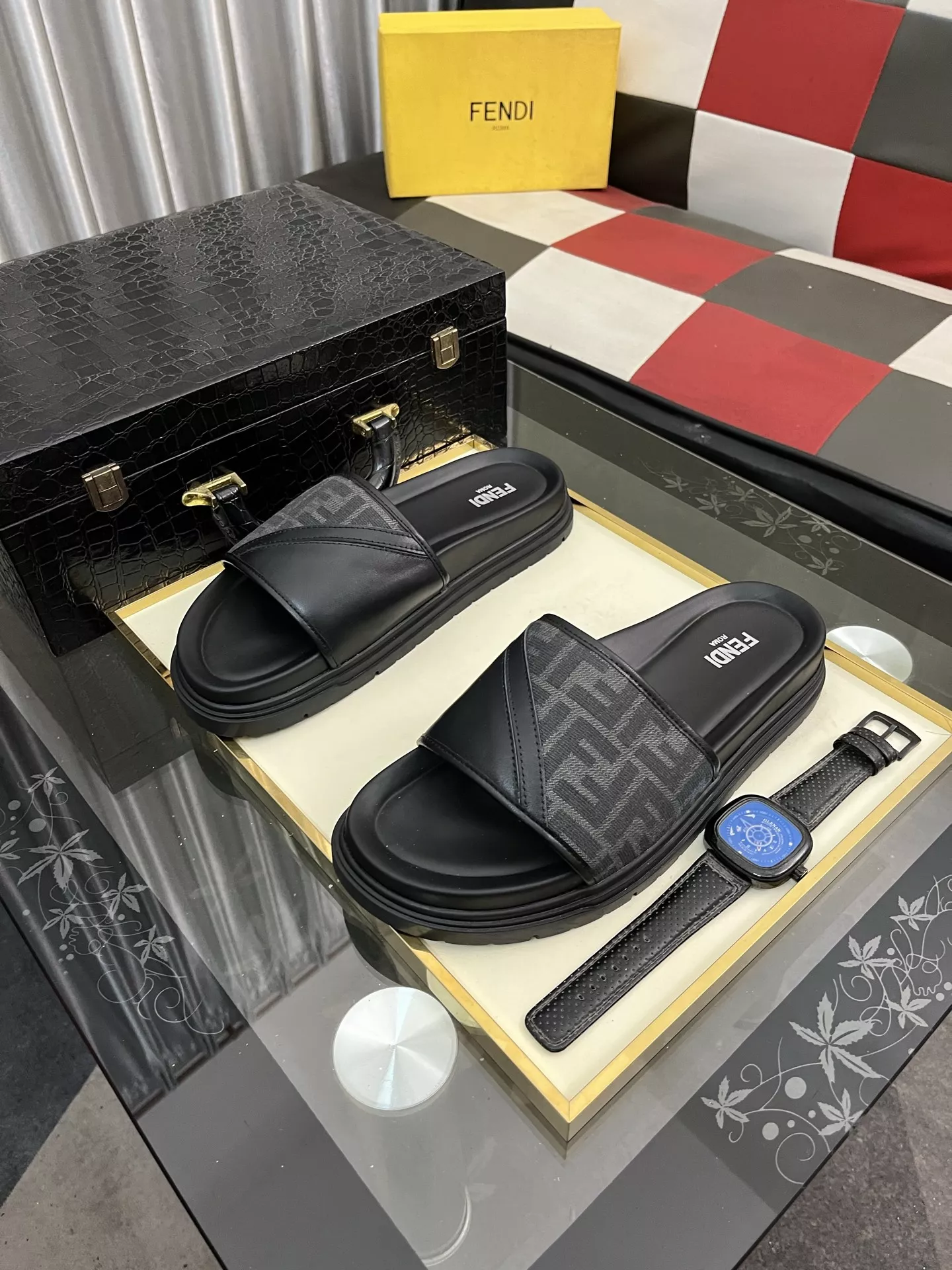 Classic 4324 Fendi Slippers For Men