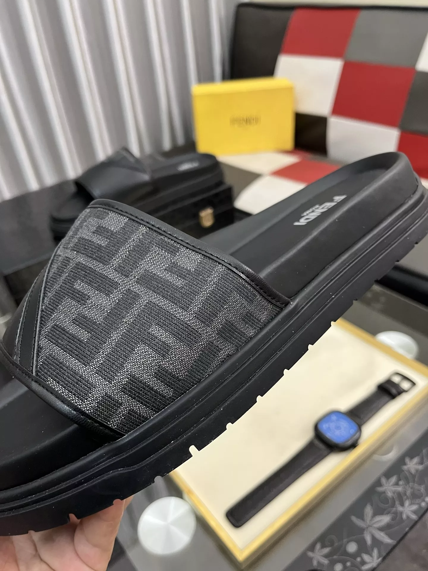 Classic 4324 Fendi Slippers For Men